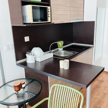 резиденция у морского берега Apartman Szarafovo